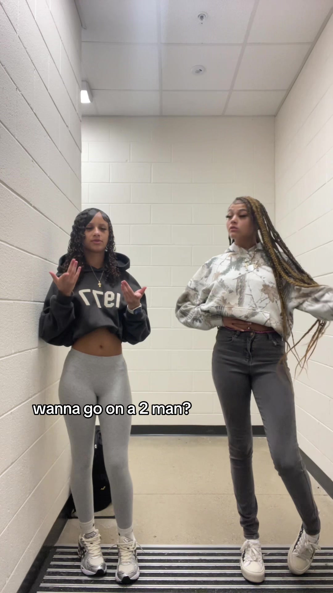 @￶
