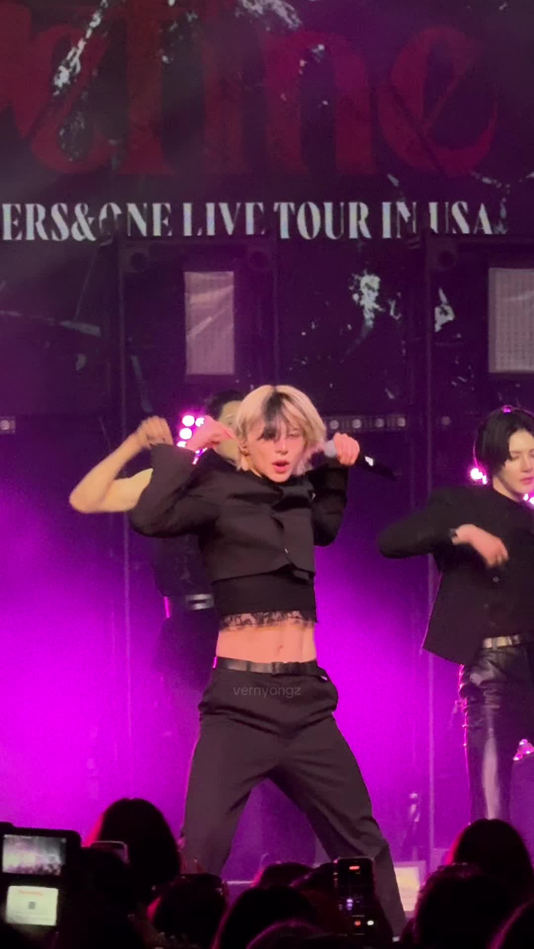 @โ nicole โ