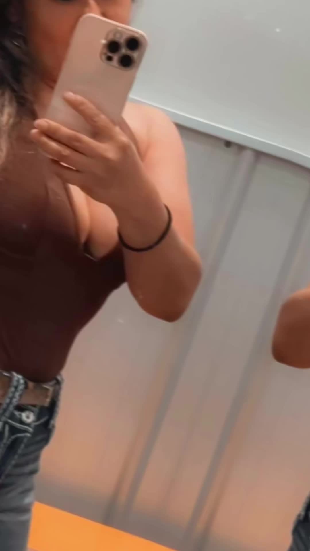 @Blingedbysonia