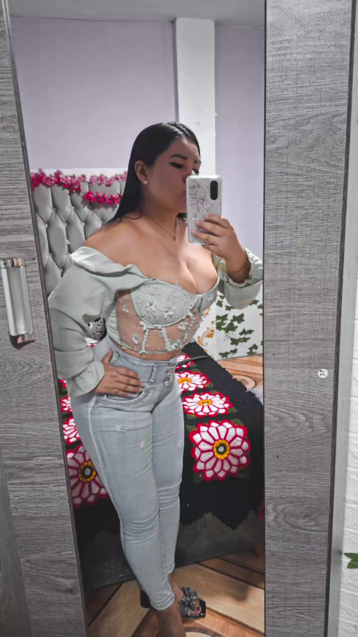 @Lore 🦋 💚