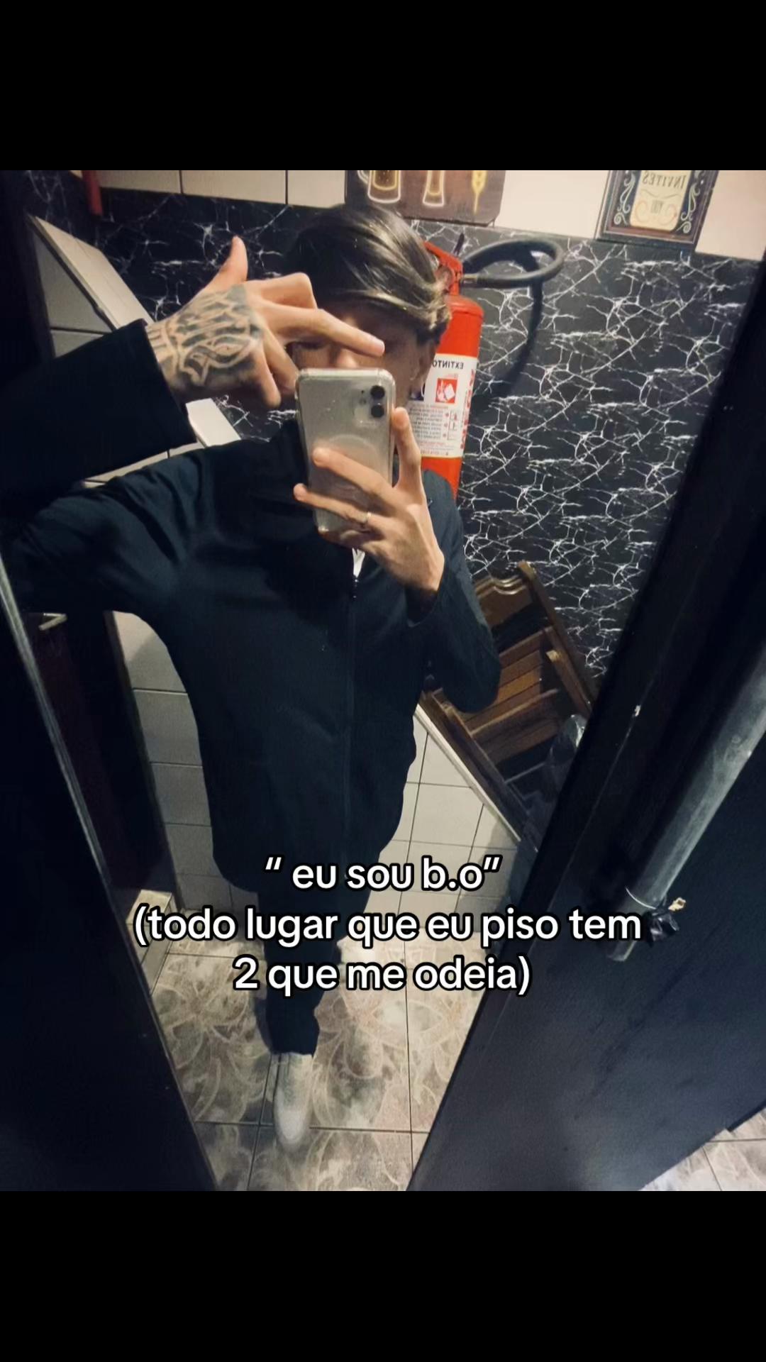@oi sou eu, o alex🔝😇