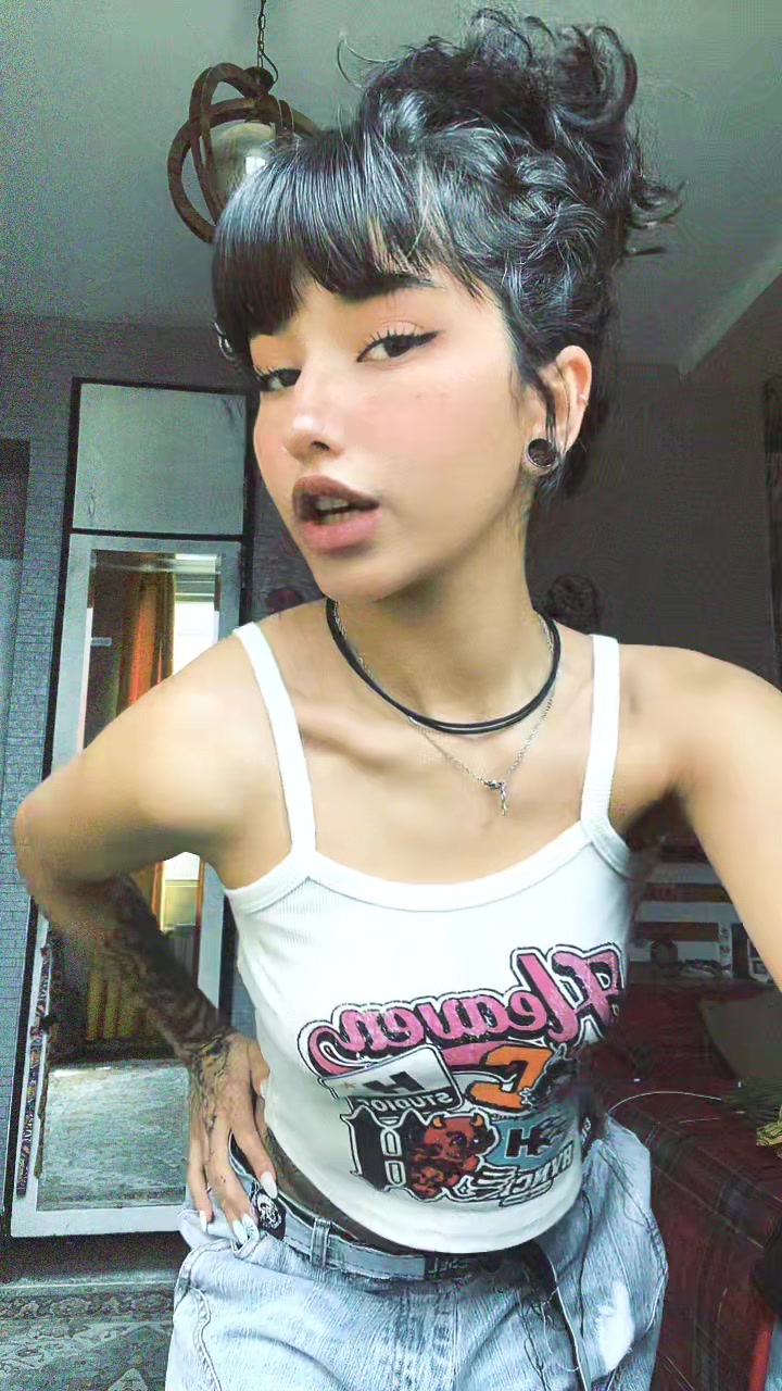 @Mrinna🪭