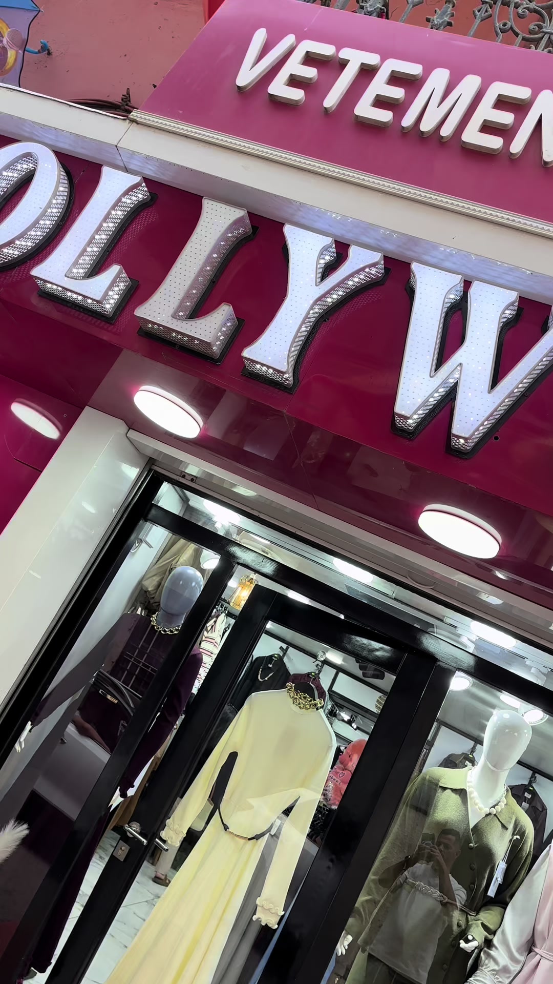 @bollywood-moda21