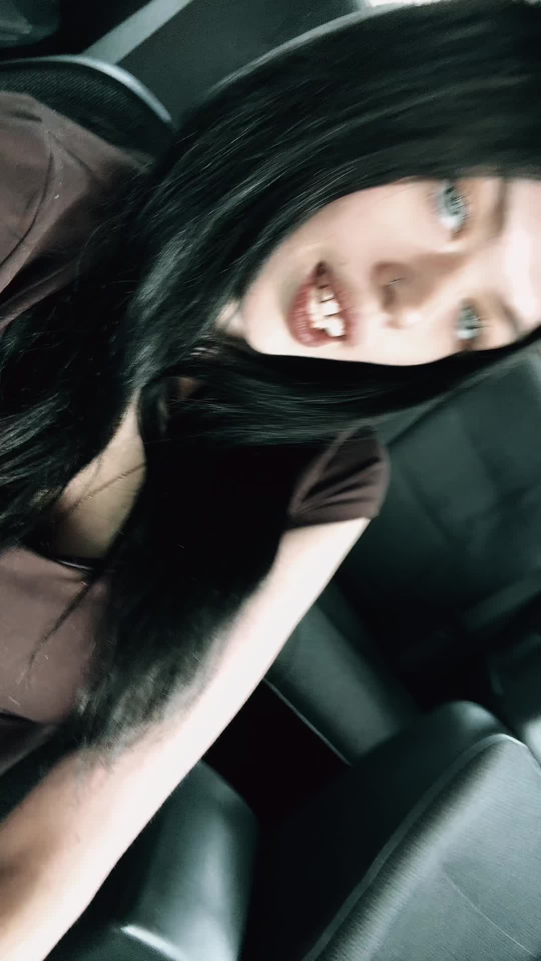 @Dani x