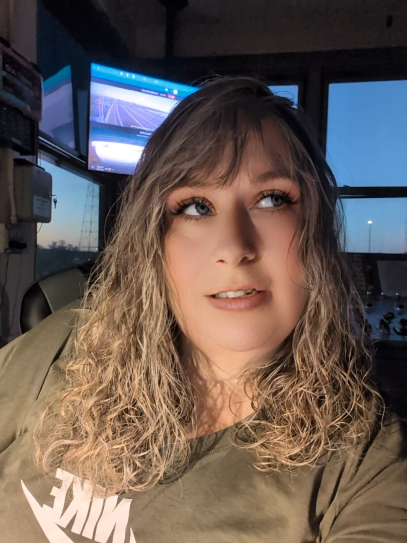 @KellyJo