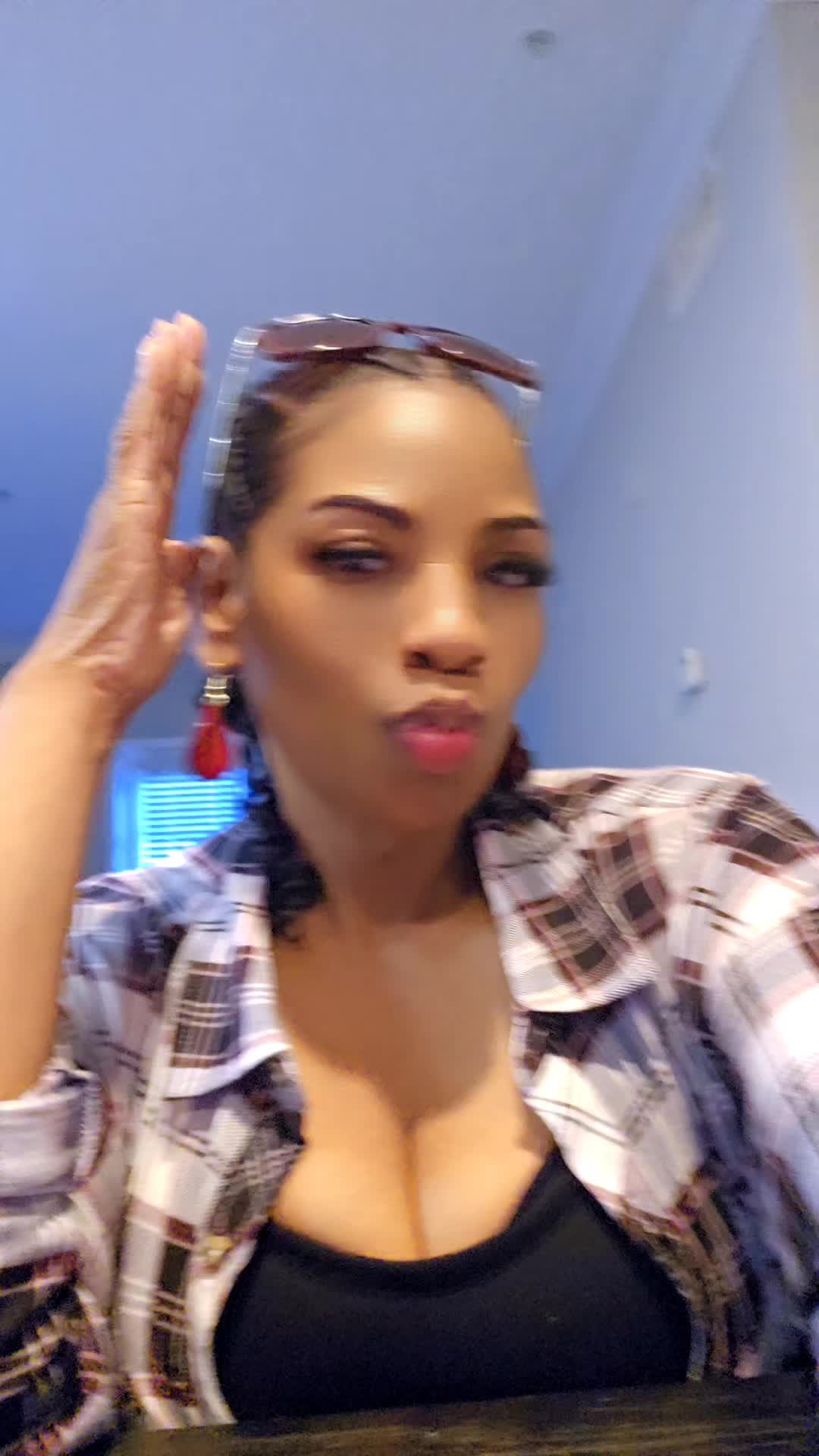 @Mokushia Eaton