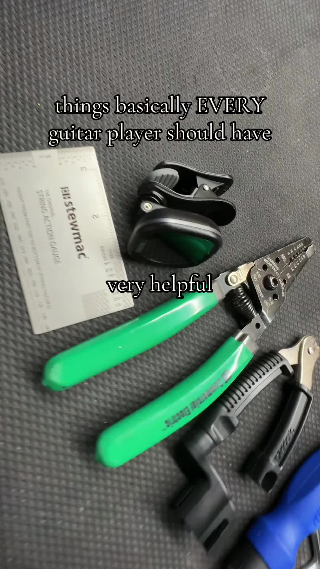 @𖤐ʜᴏʀʀɪꜰɪᴇᴅ𖤐