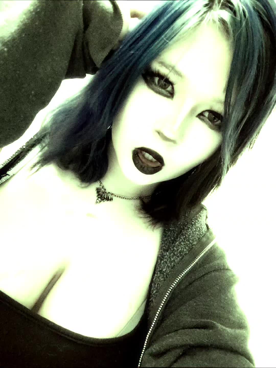 @veah🦇