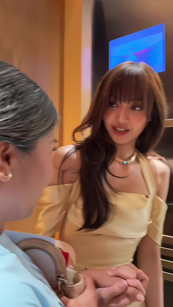 @𝚅𝚒𝚡𝚒