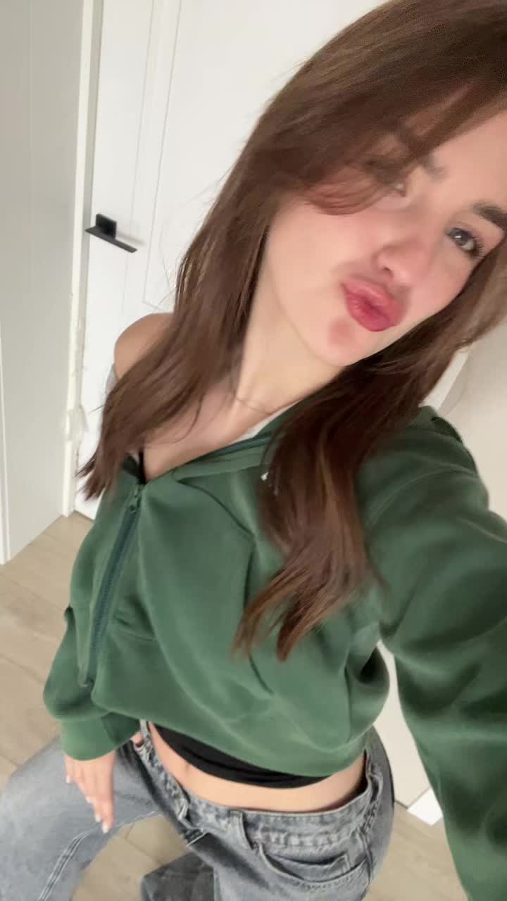 @Лера