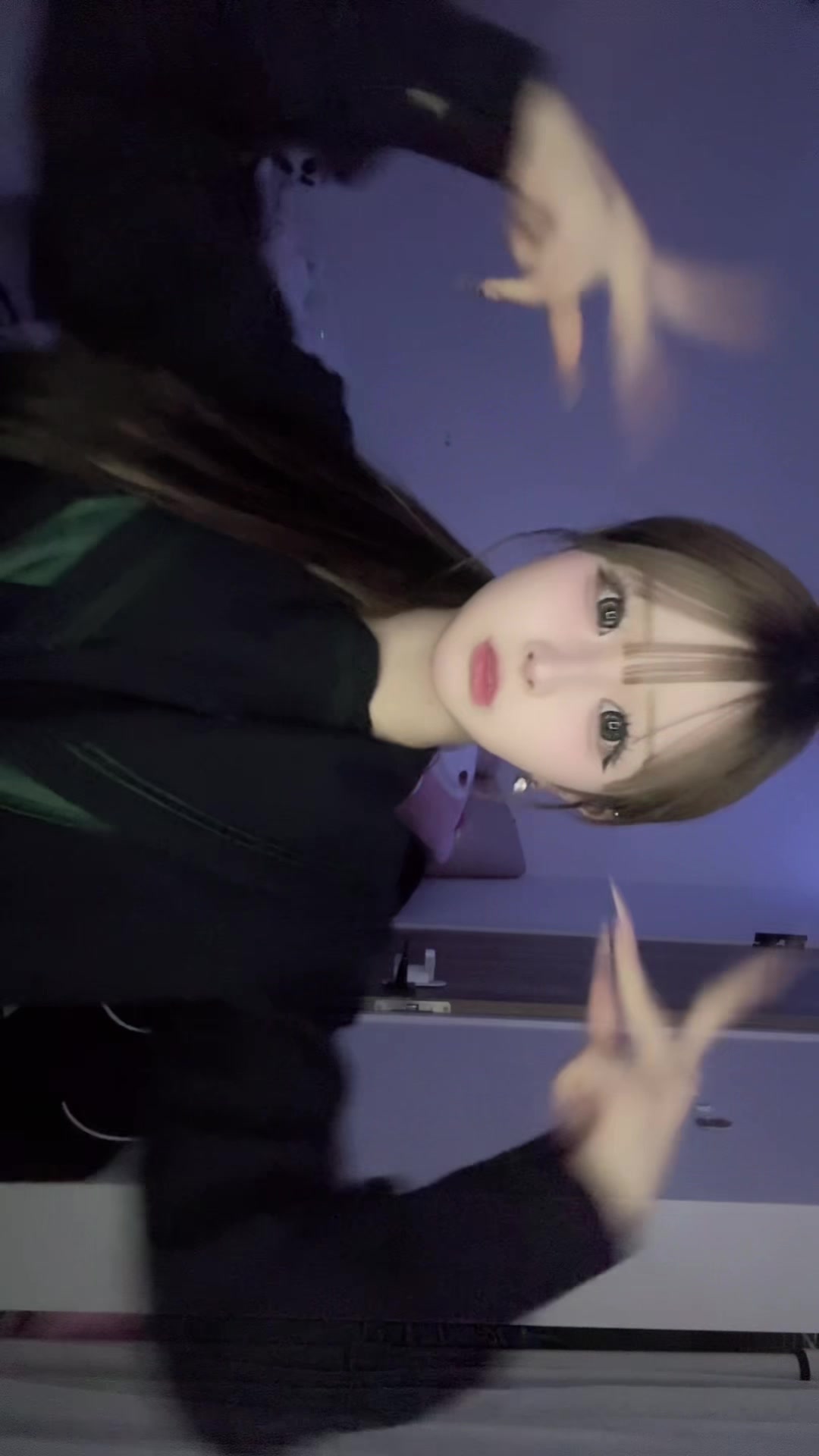 @ぴーこに