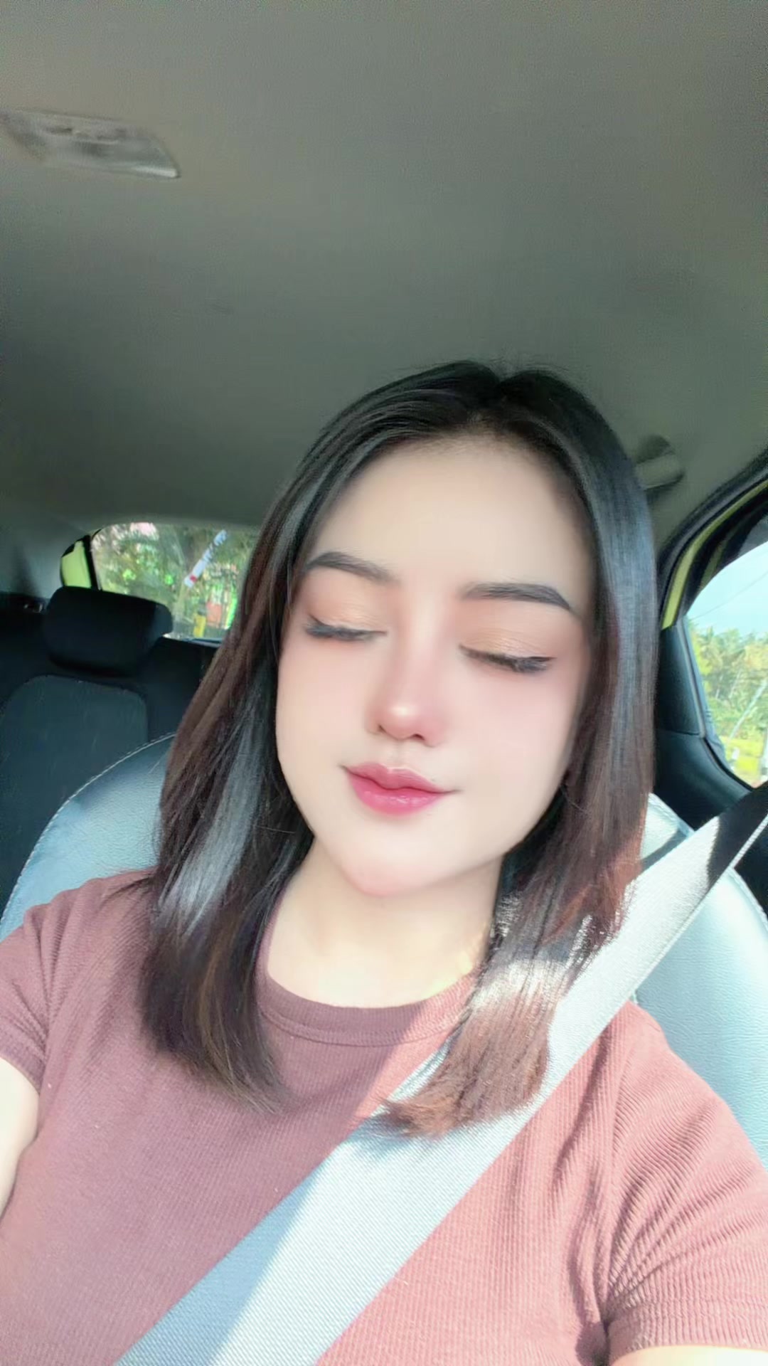 @Bunga tanpa akar