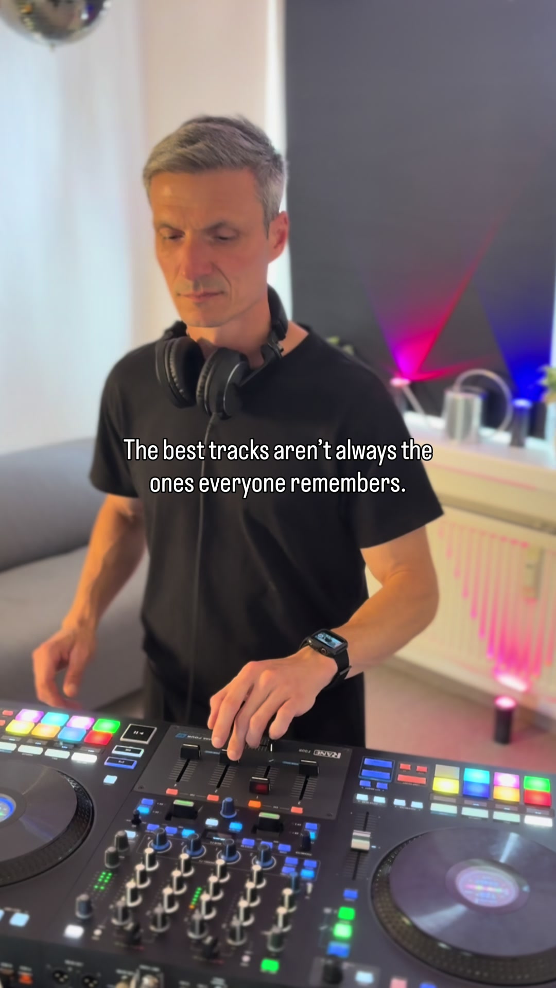 @DJ_AVELØ