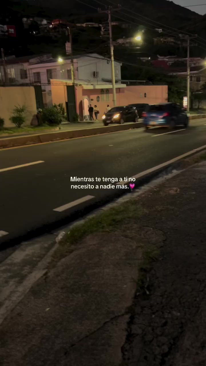 @HACHE ROSALES 🧃