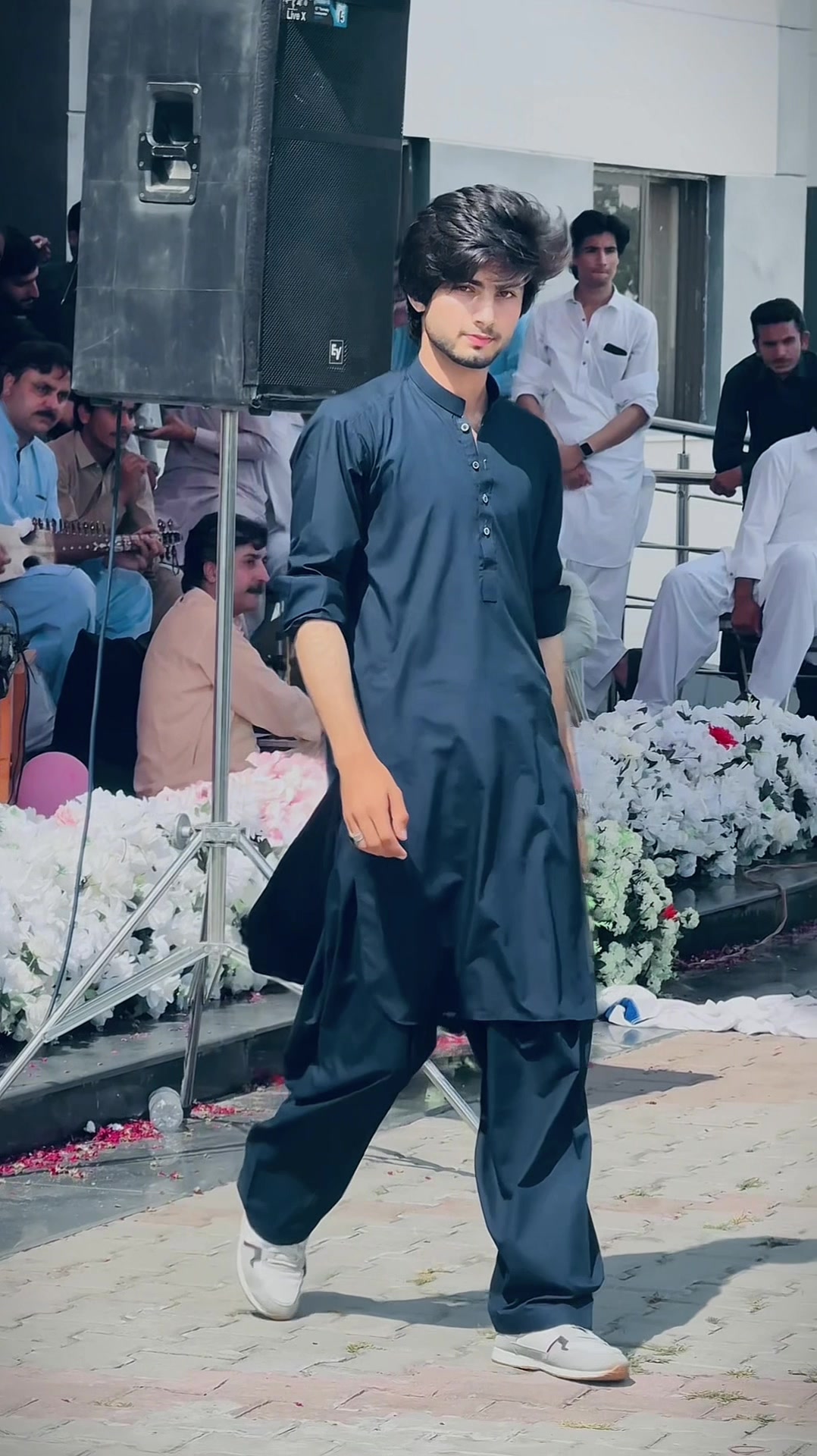 @Shahid_loyal2