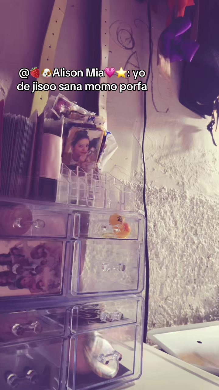 @(^▽^) 𝓙𝓮𝓷𝓷 𝓬𝓱𝓾𝔀{💙