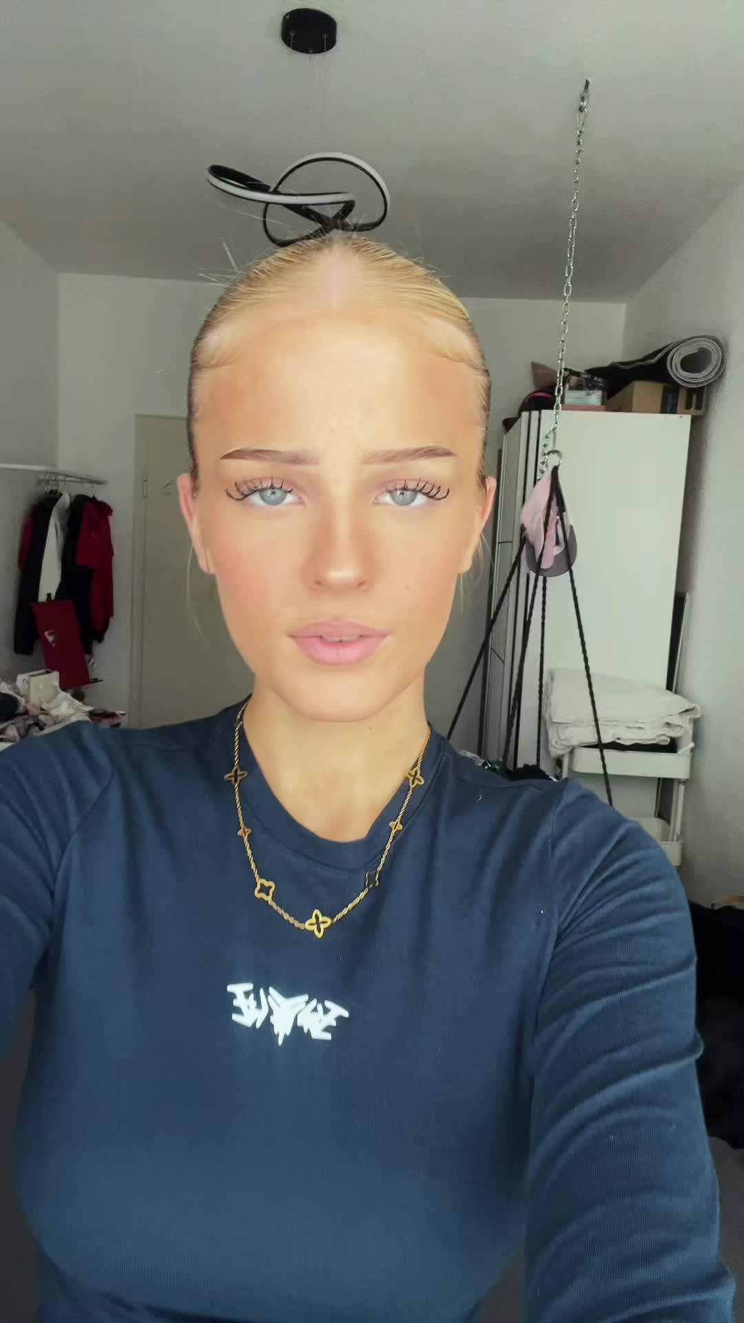 @𝕀𝕤𝕒𝕓𝕖𝕝𝕝𝕒