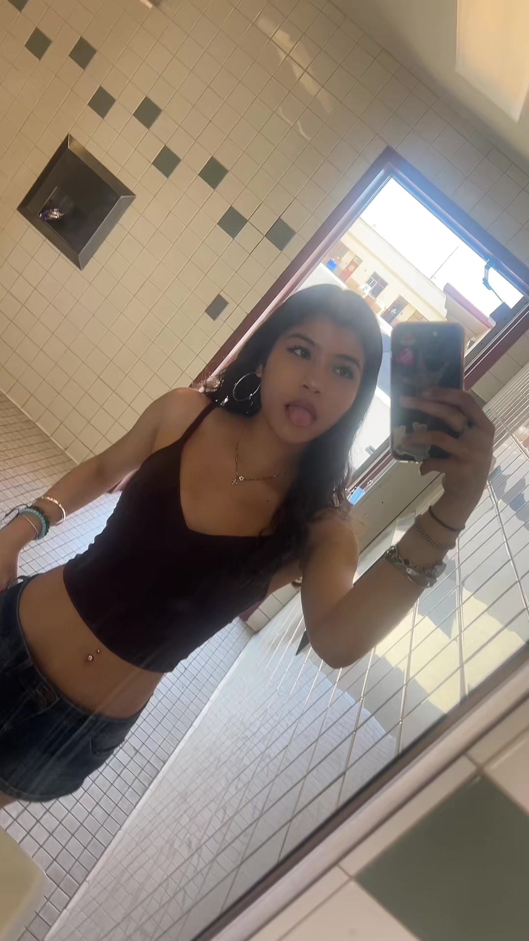 @Ava 7\