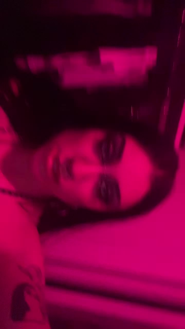 @Smellyanna