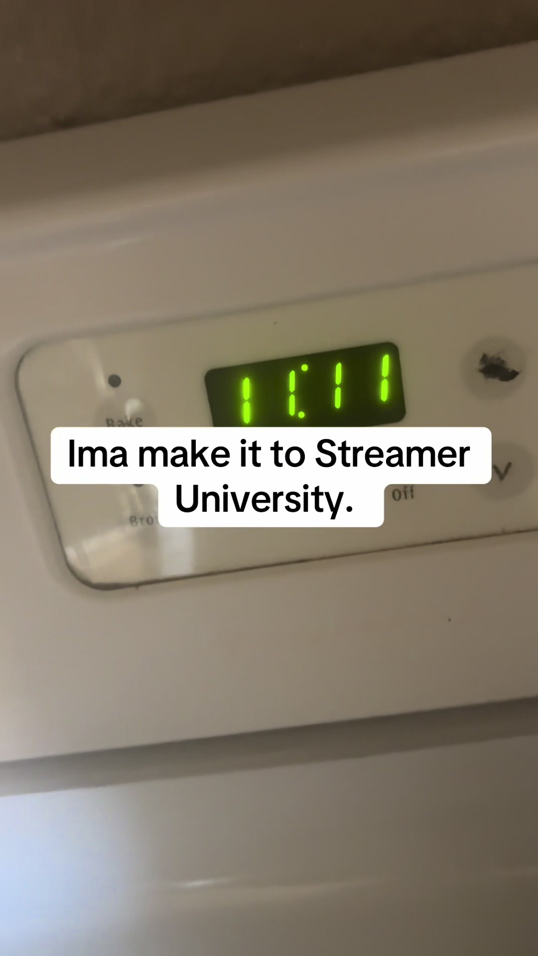 @Maequn02