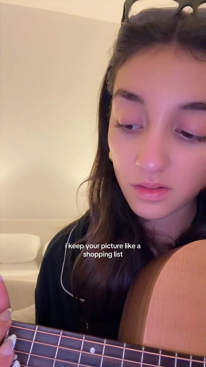 @ella lombardi