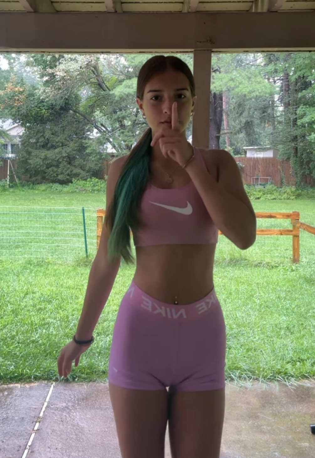 @🧸
