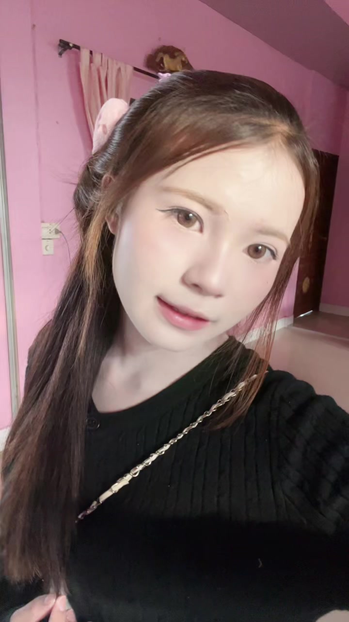 @13pinkaew_.