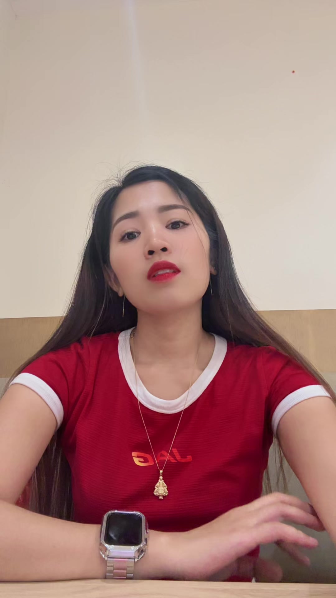 @Momai