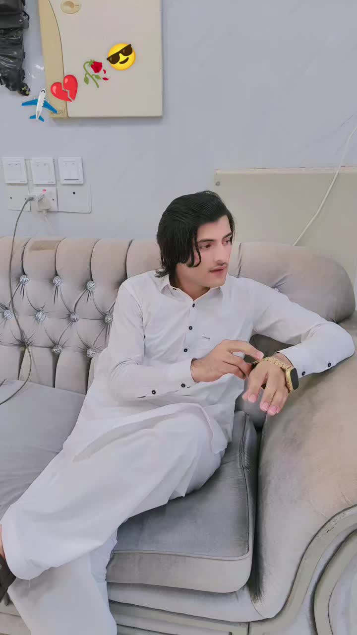 @SurajKhan✈️🥀💔😎🥷