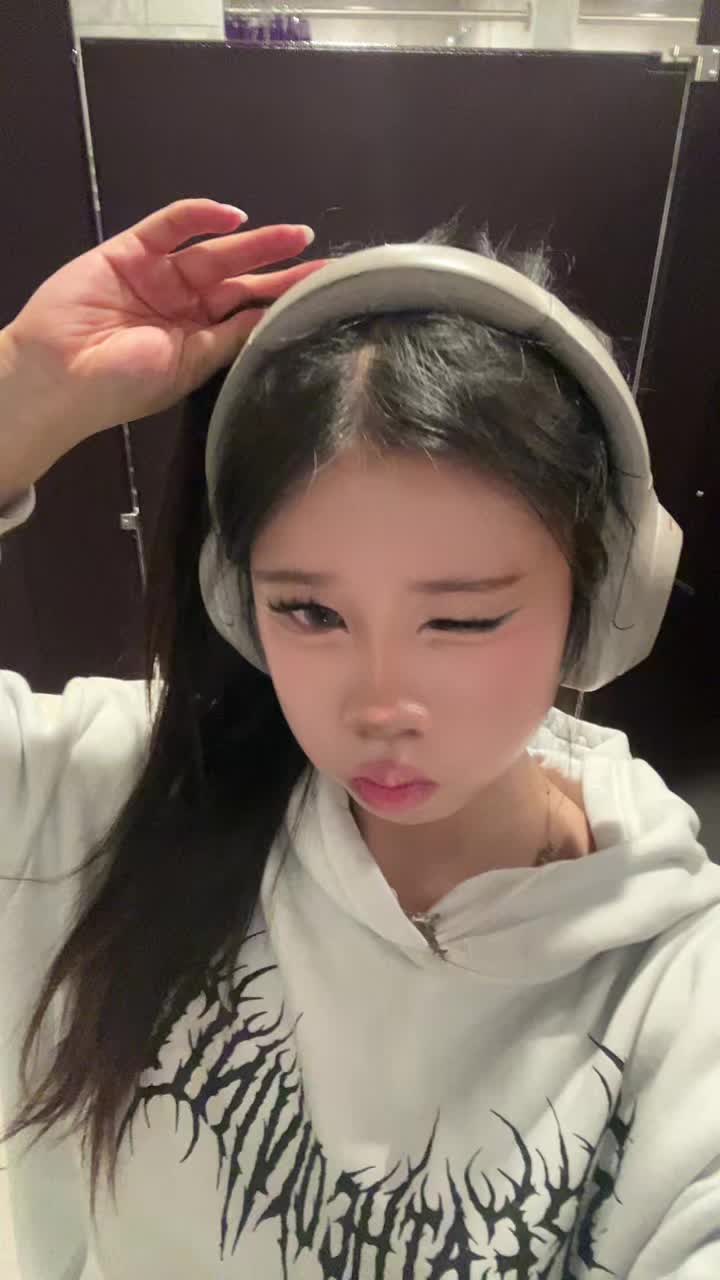 @Christina