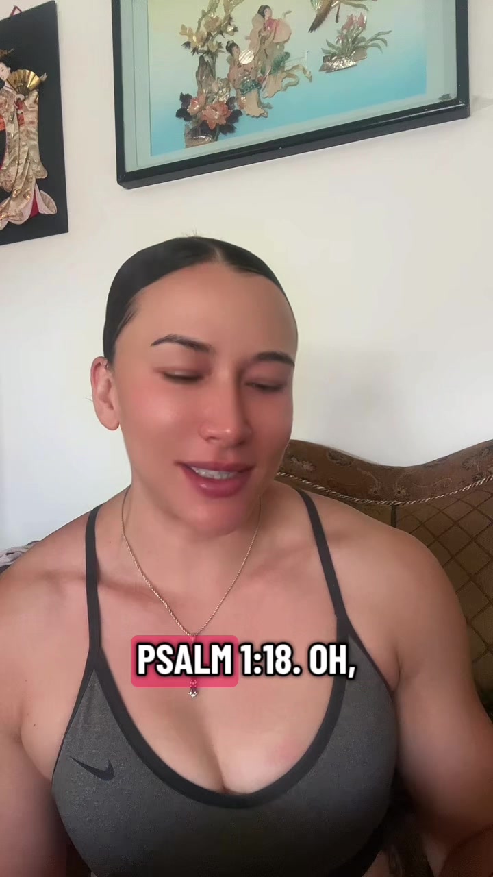 @Elaine_Larussi