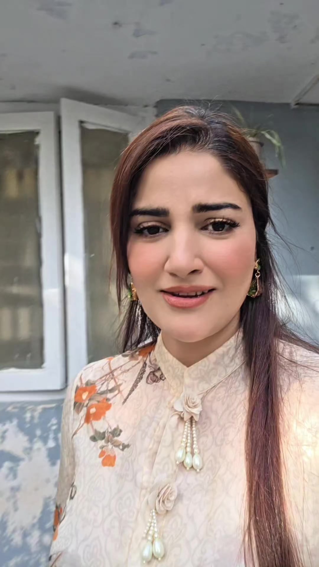 @iqra Aziz vlogs