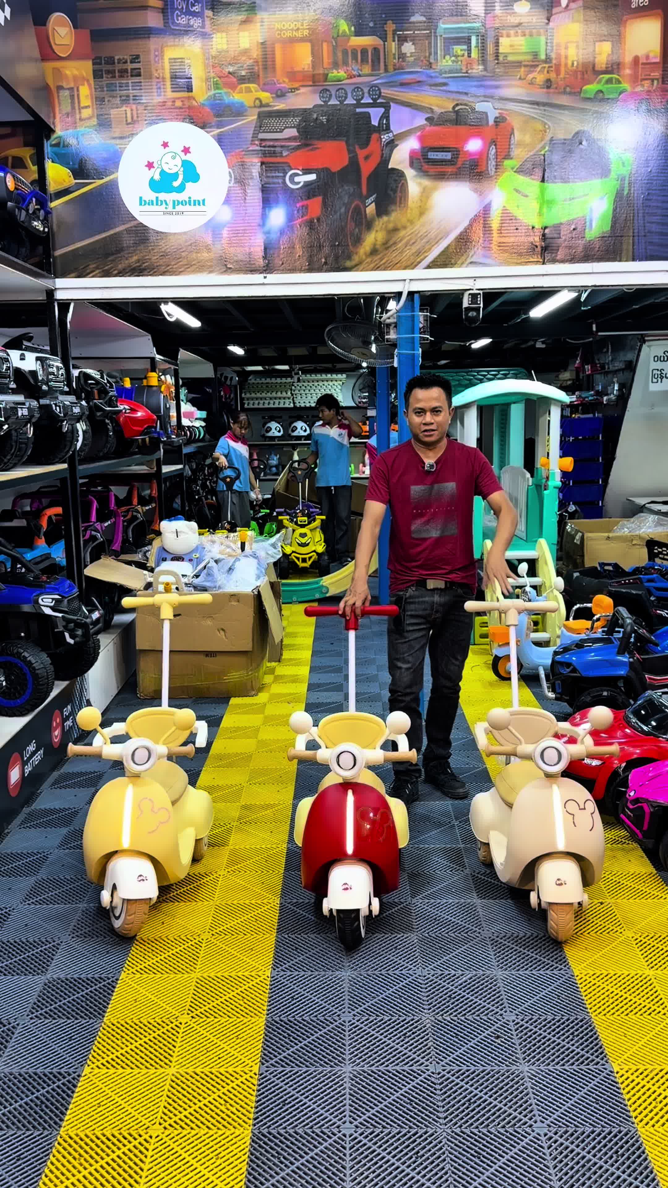@Baby Point Kids Car Showroom