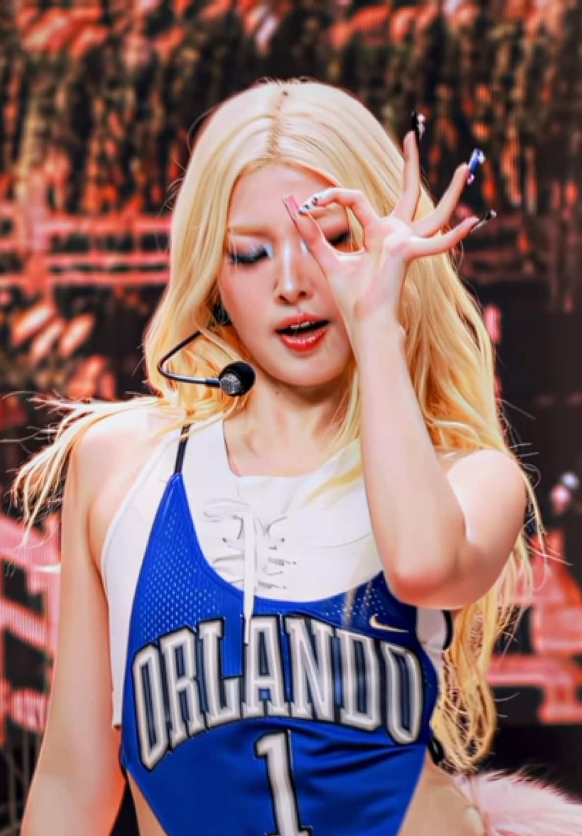 @eeyenrly