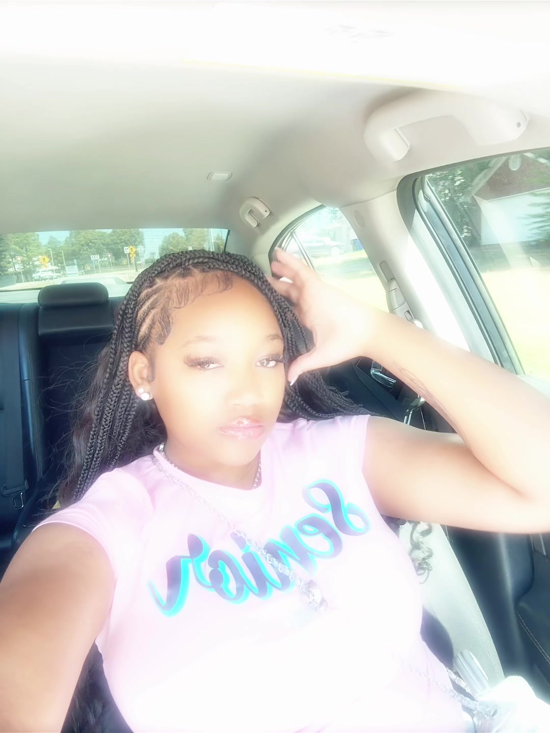 @theeziahmariee