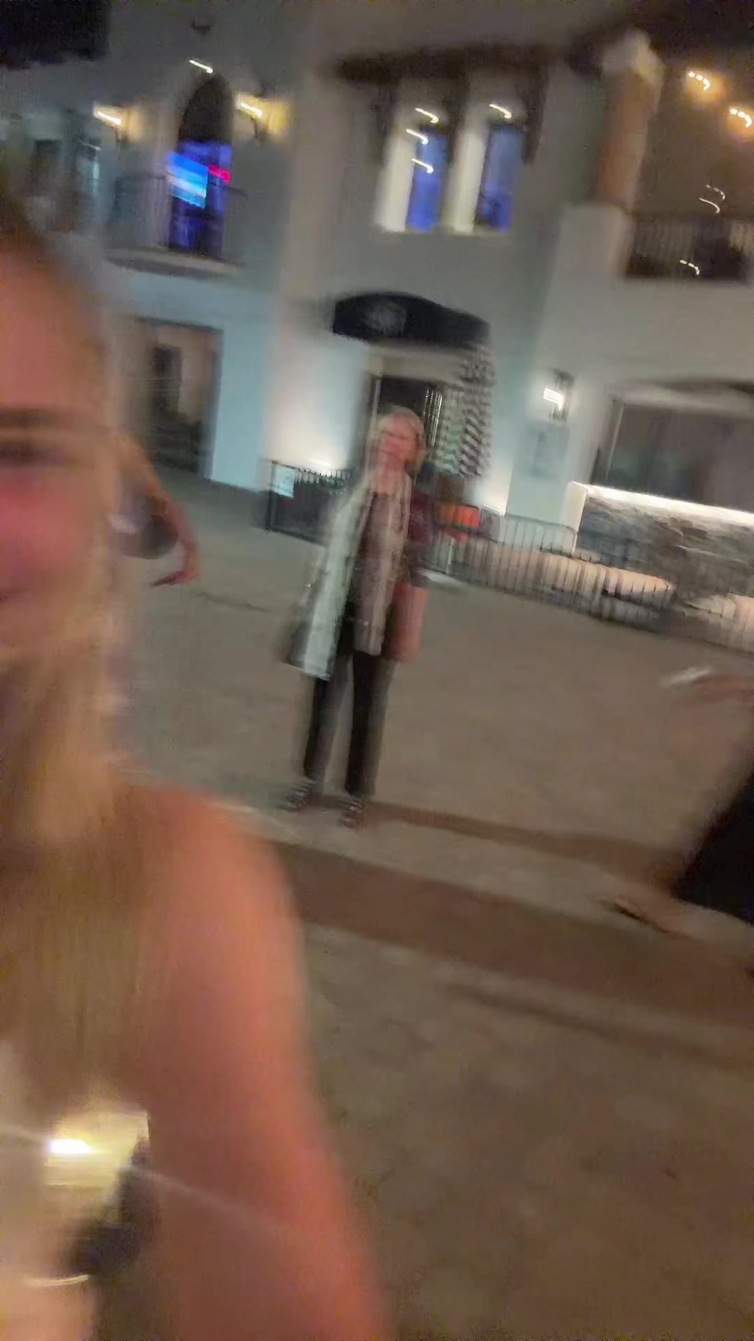 @CocoReisman