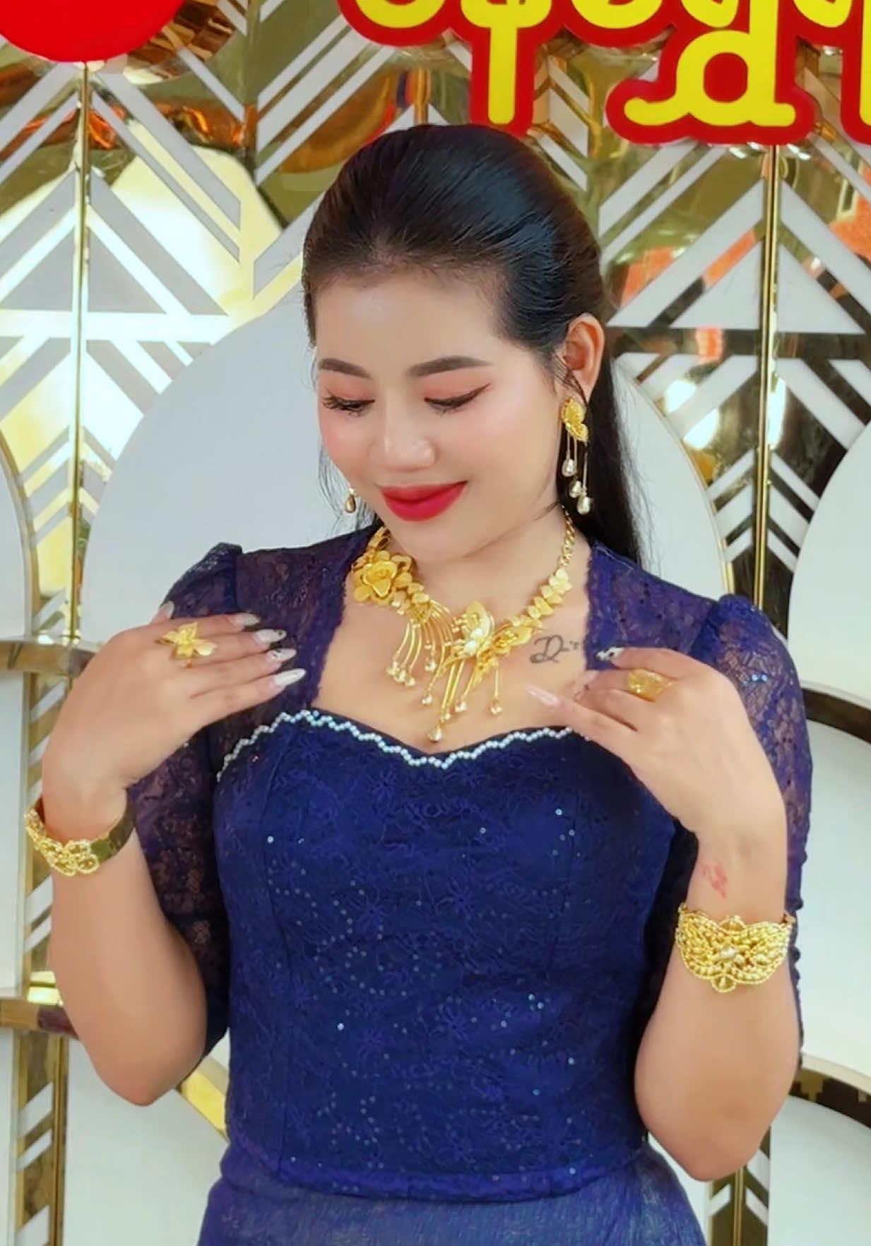 @ZweHtet Gold &Jewellery