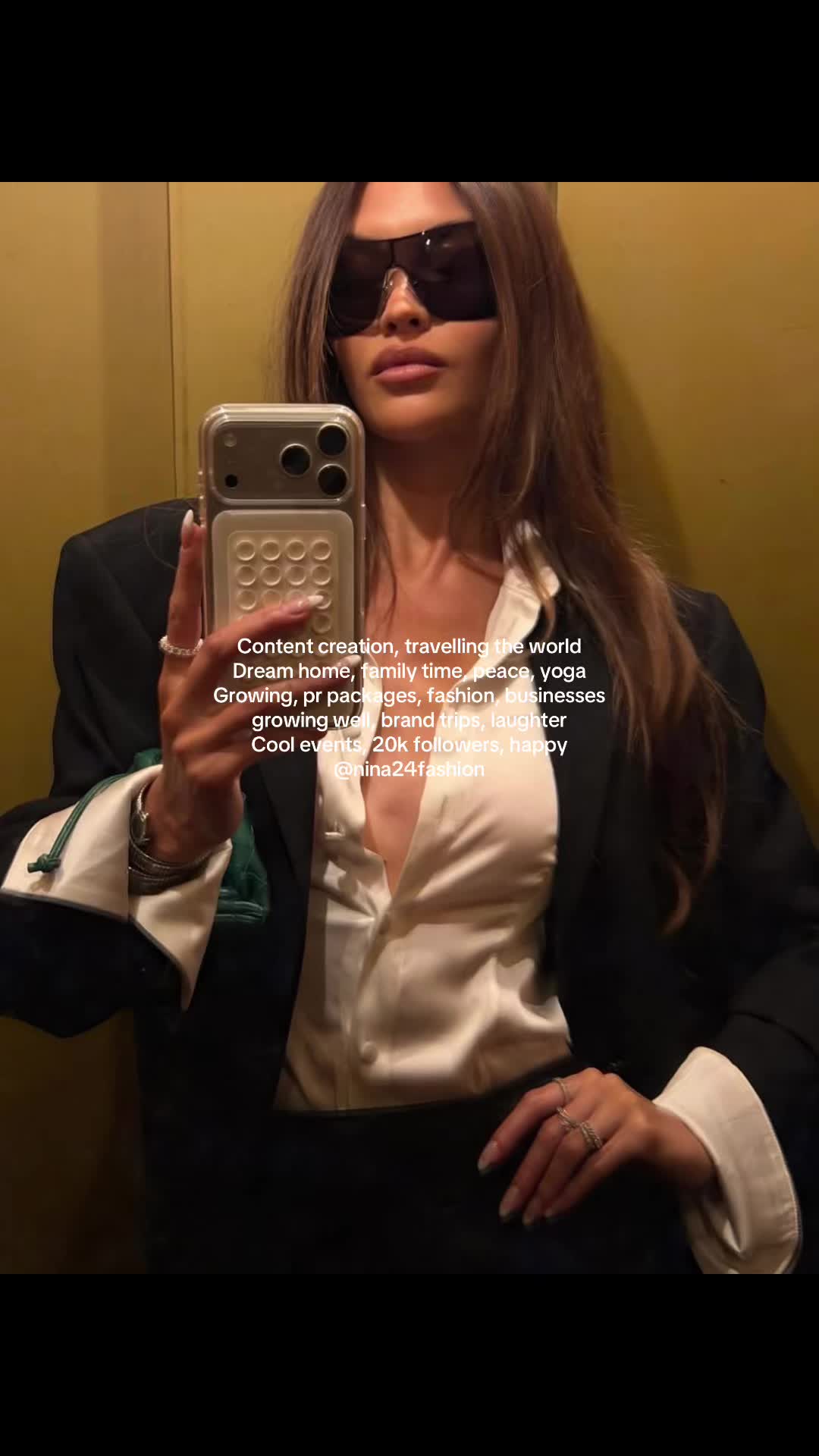 @Nina