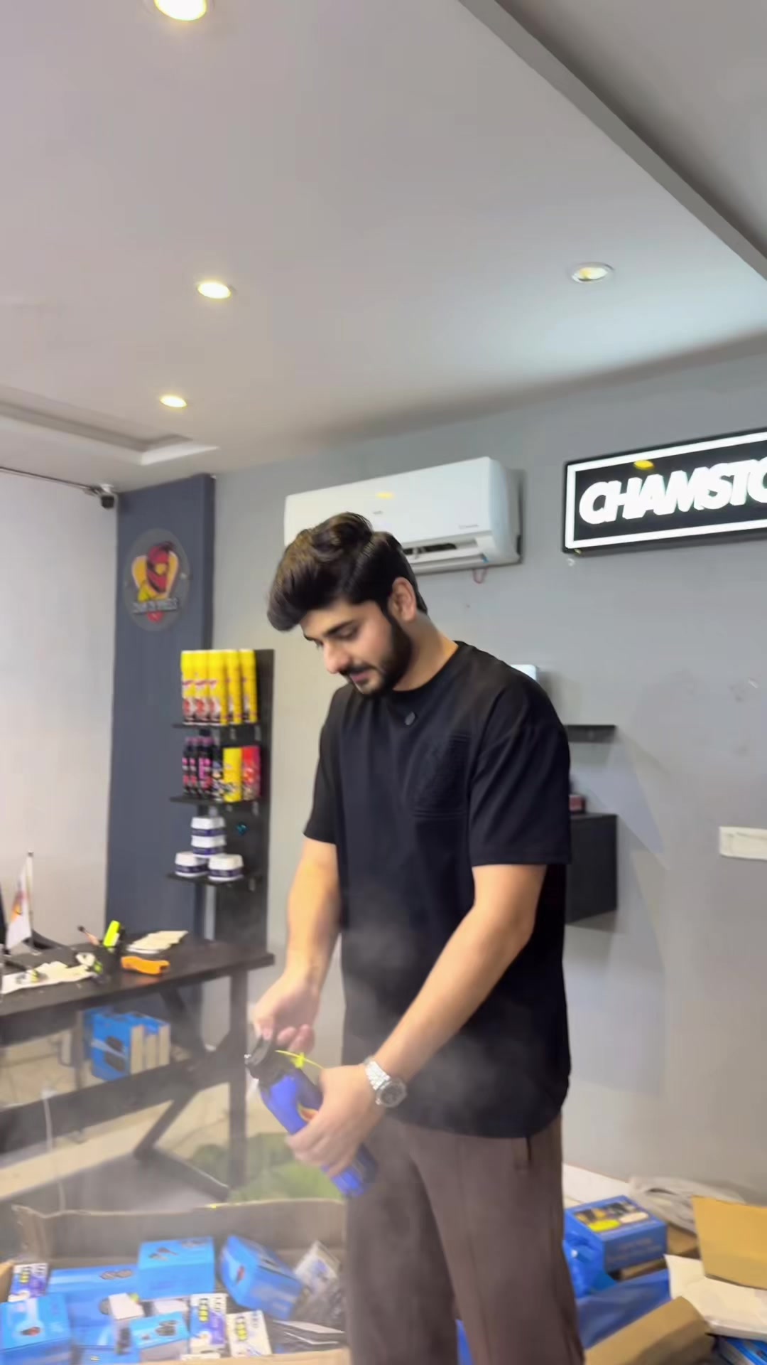 @CHAM ON WHEELS