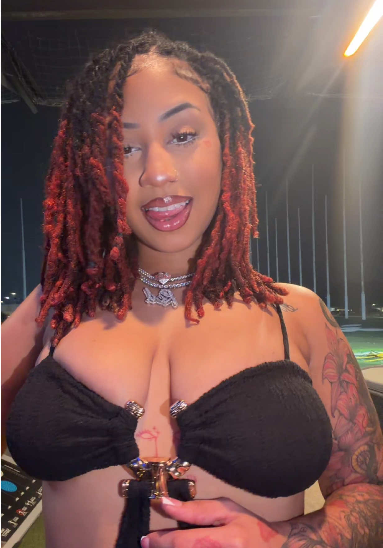 @Luh Red ๐