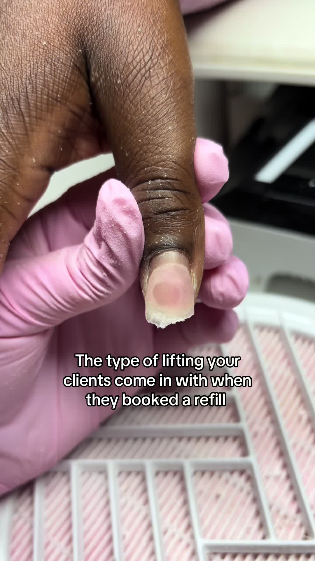 @ZYLA | NAIL TECH