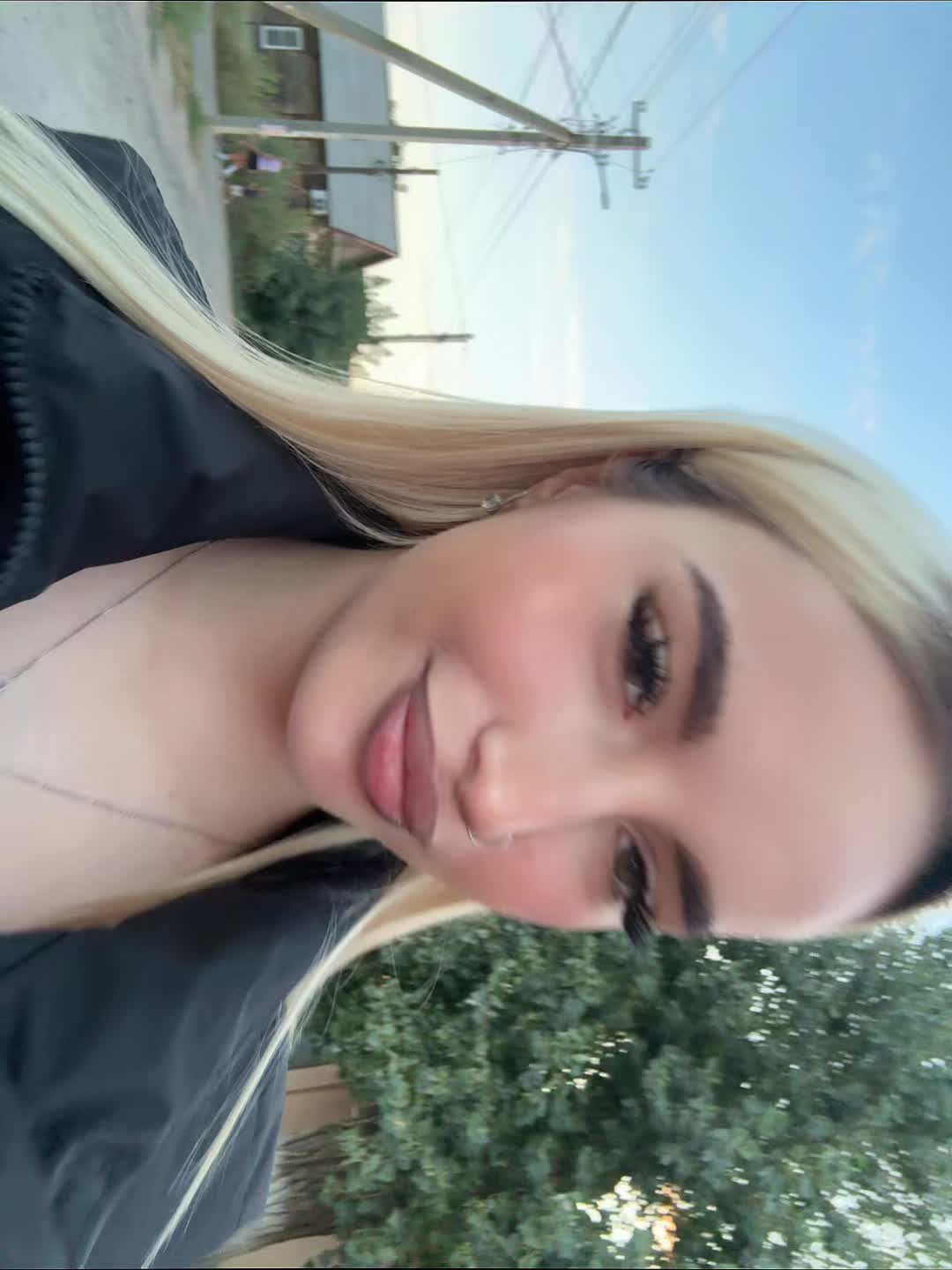 @𝐢𝐫𝐢𝐬𝐡𝐤𝐚_😻🐆
