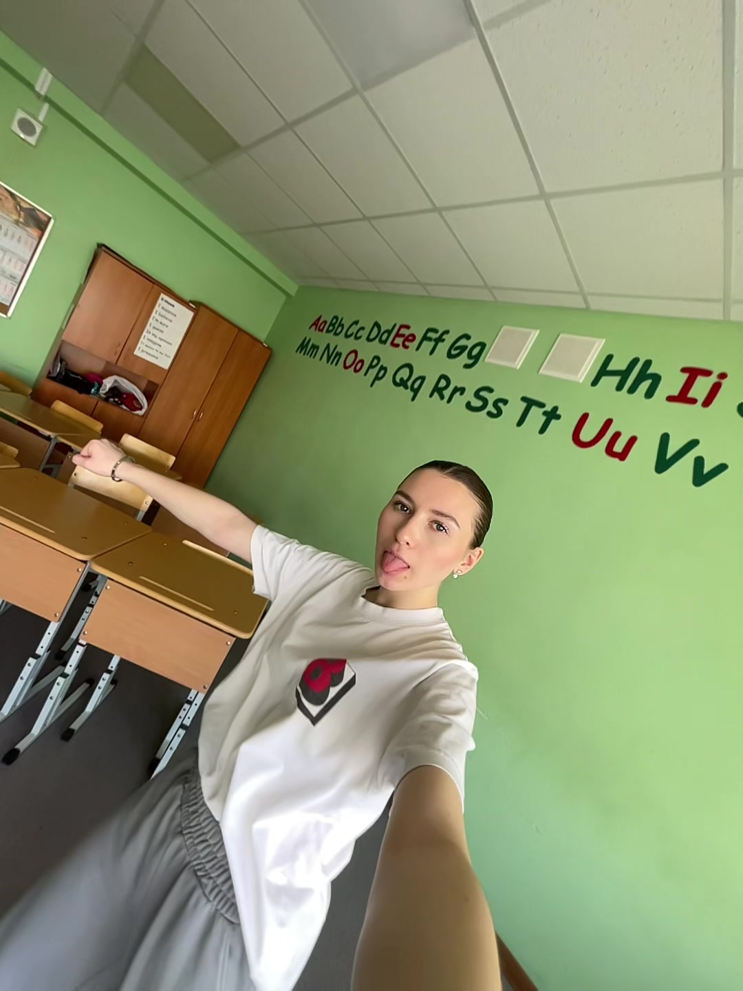 @YM