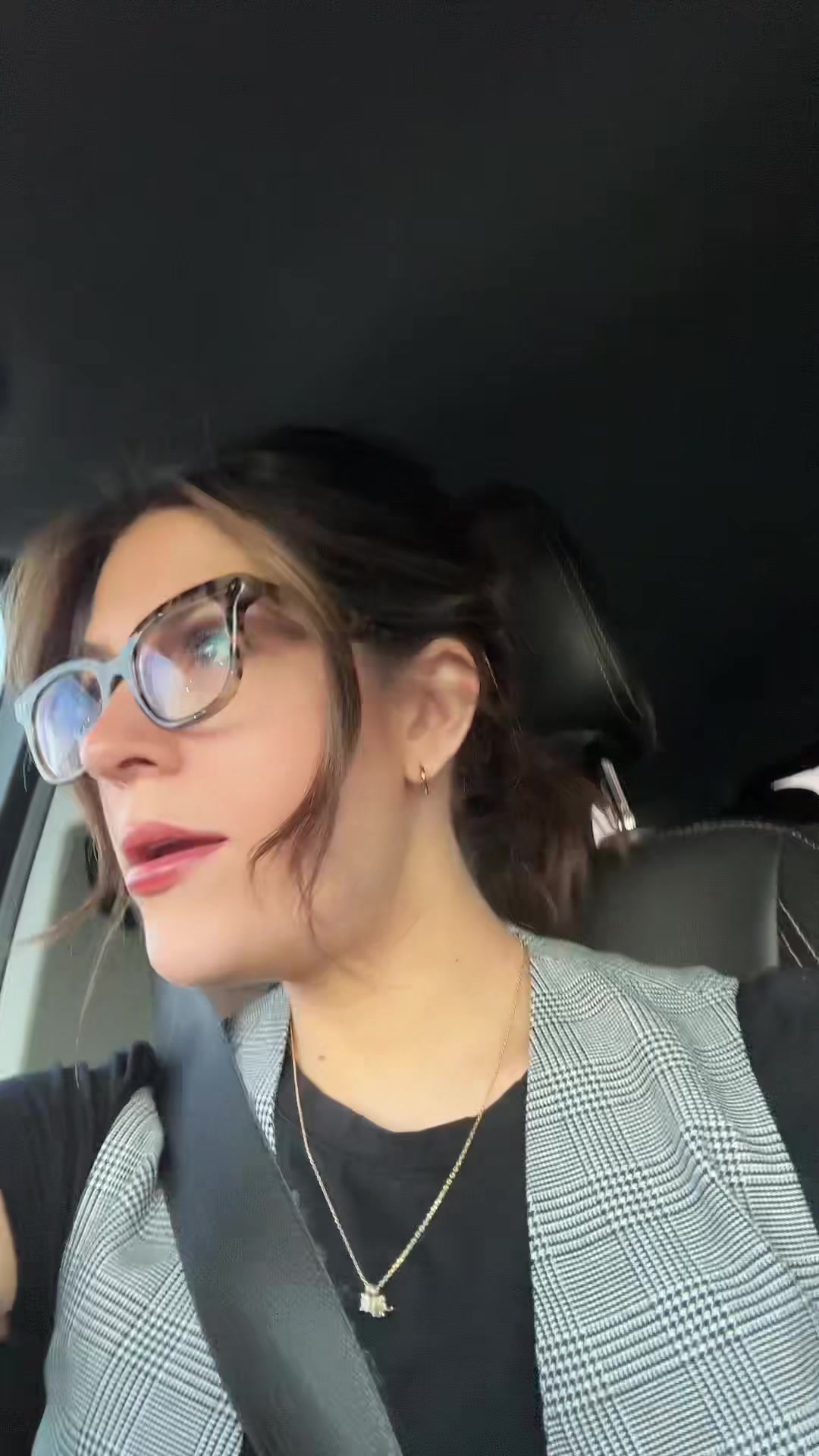 @LACEY | MOM | FUNNY-ISH