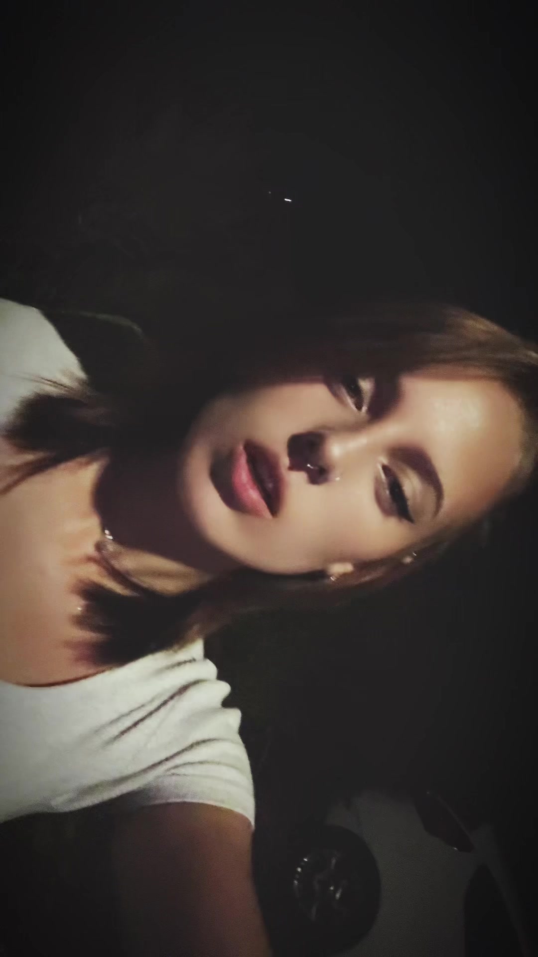 @𝐋𝐞𝐨