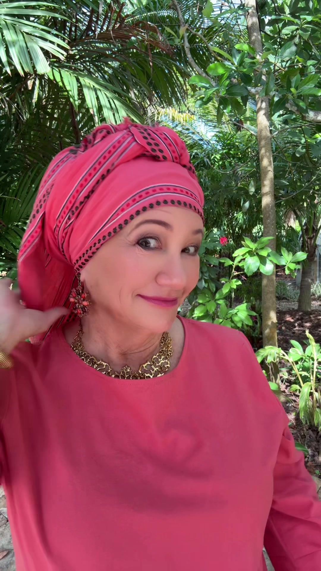 @Mama Bear Covers Her Hair