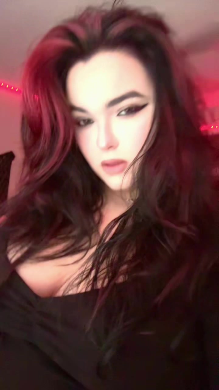@(っ◔◡◔)っ 🖤 RadiantHopey 🖤