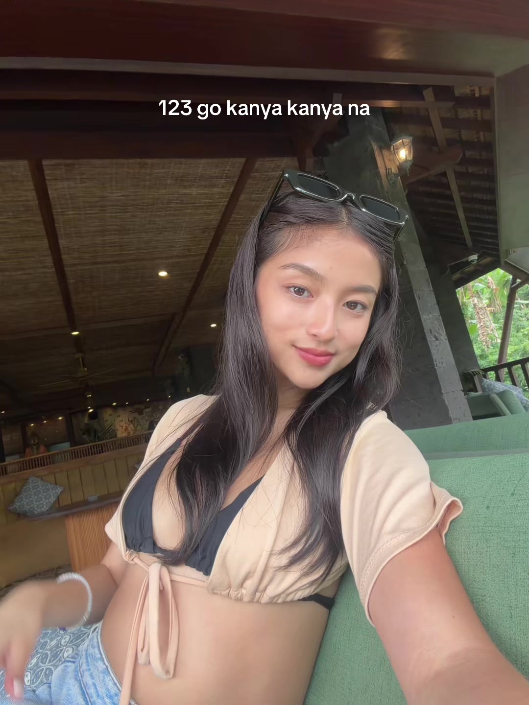 @CHESKA CABRERA
