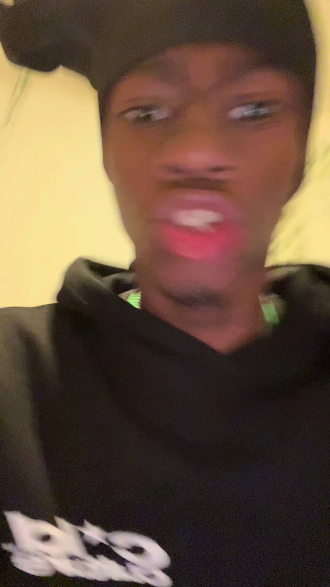 @TAYTAYDUH