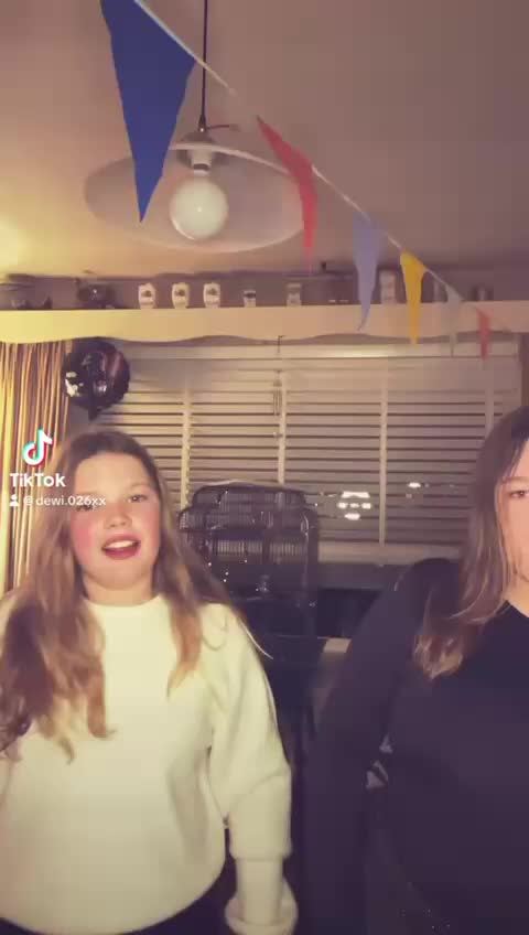 @Djemayra Sluijs